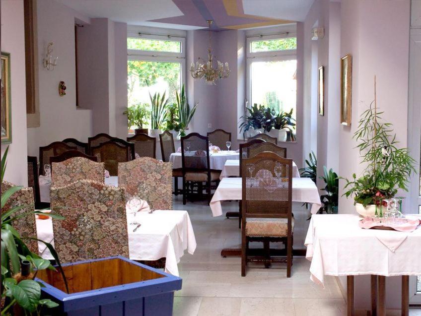 Aux Deux Clefs Hotel Petersbach Екстериор снимка